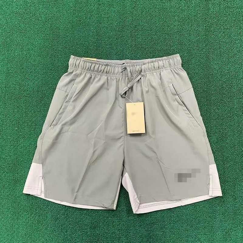 gray shorts