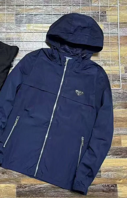 Prada Jackets Hooded zip-up jacket with triangle logo plaque product detail image 2