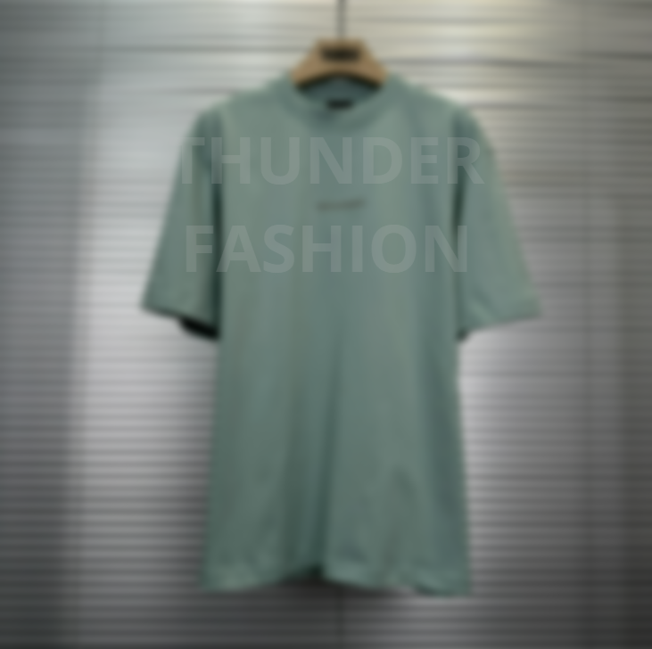 Mint green embroidered letter short sleeved shirt
