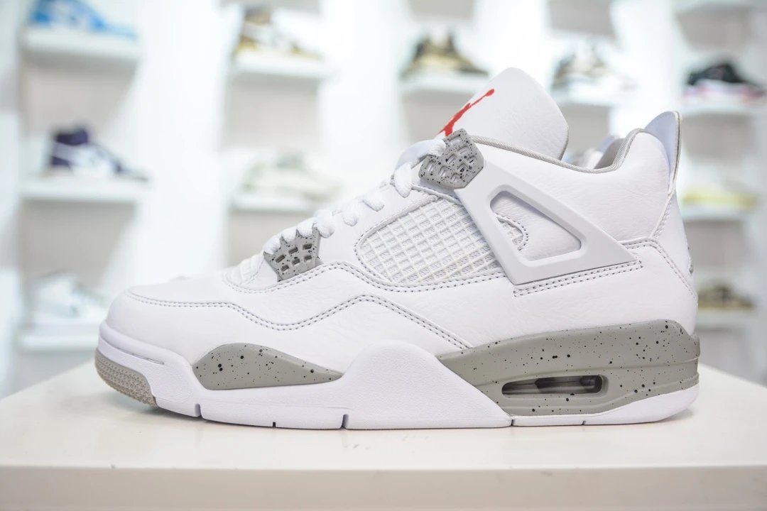 CT8527-100 White Oreo