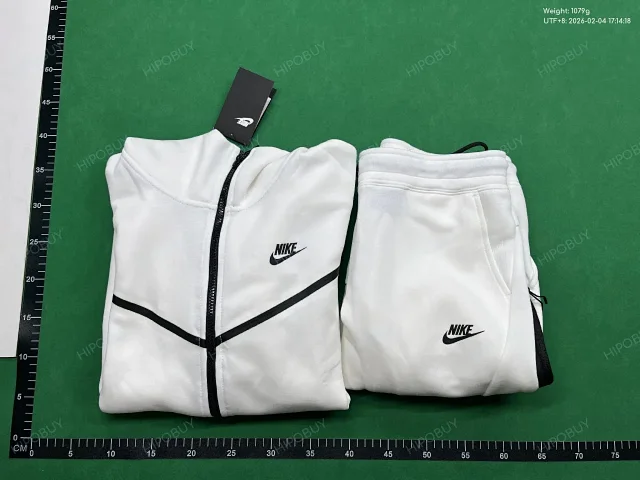 Nike Tracksuits Hooded zip-up jacket and jogger set with color-block panels product detail image 9