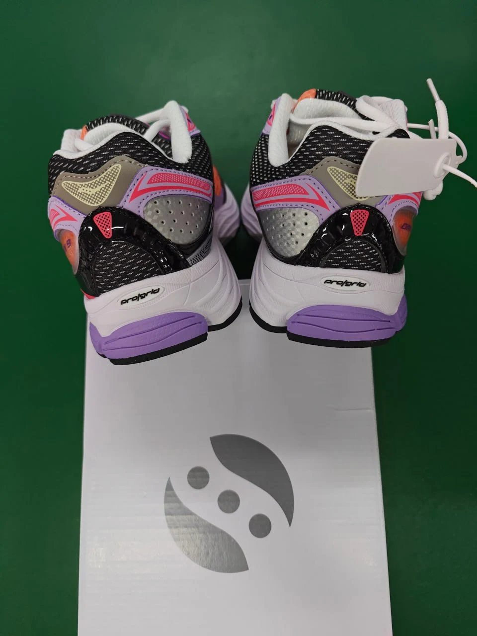 Salomon Multiple sneaker models image 3