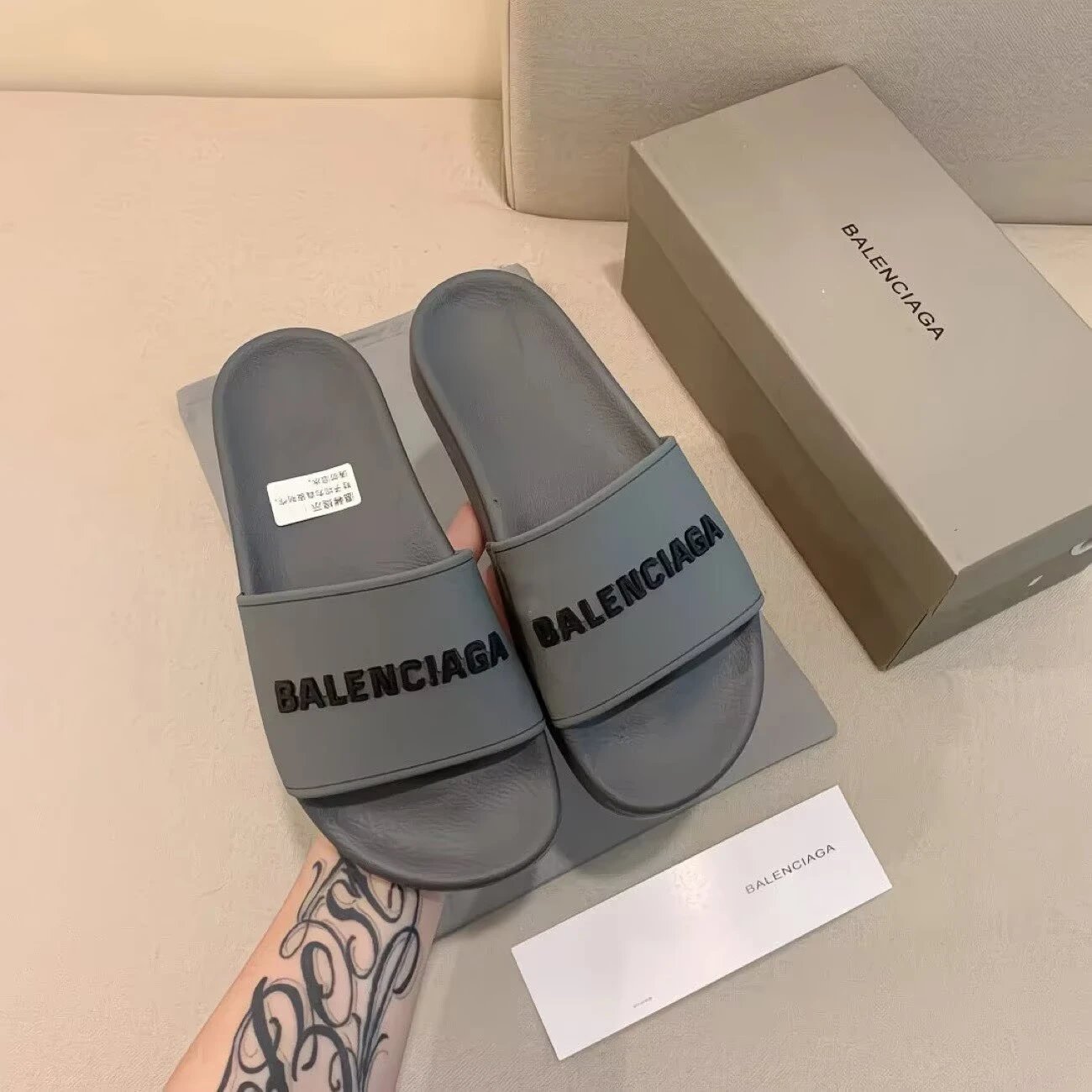 Nike Sneakers Perforated Upper with Studded Outsole — Balen 5