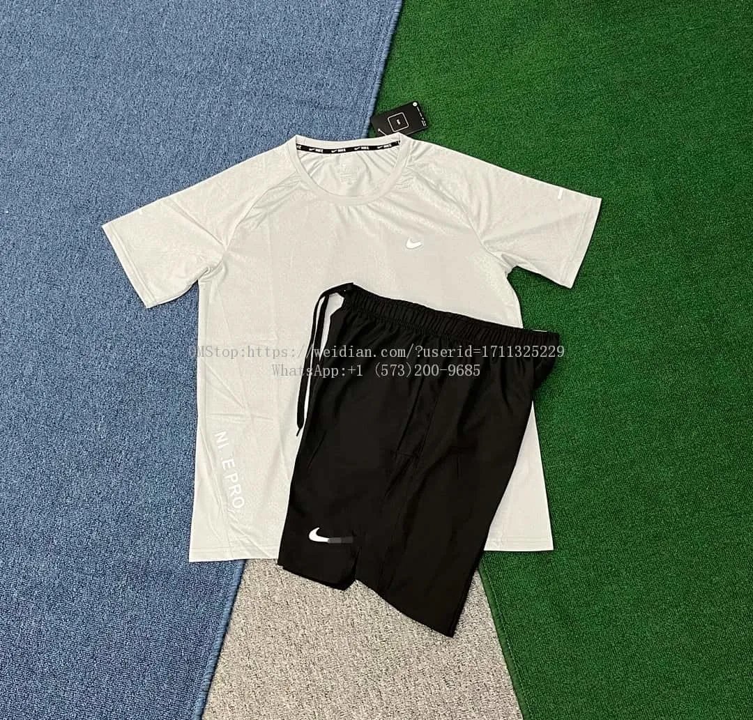 Nike Lightweight Quick-Dry Sports Training Running Set photo 3