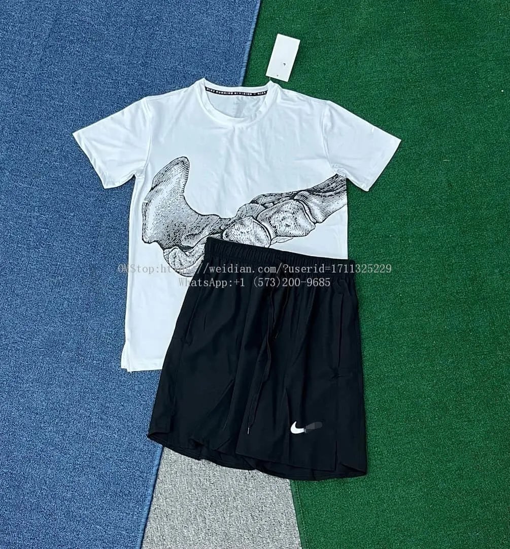 Lightweight Quick-Dry Sports Training Set photo 2