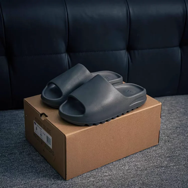 Adidas Yeezy Thick-Soled Embossed Flip-Flops