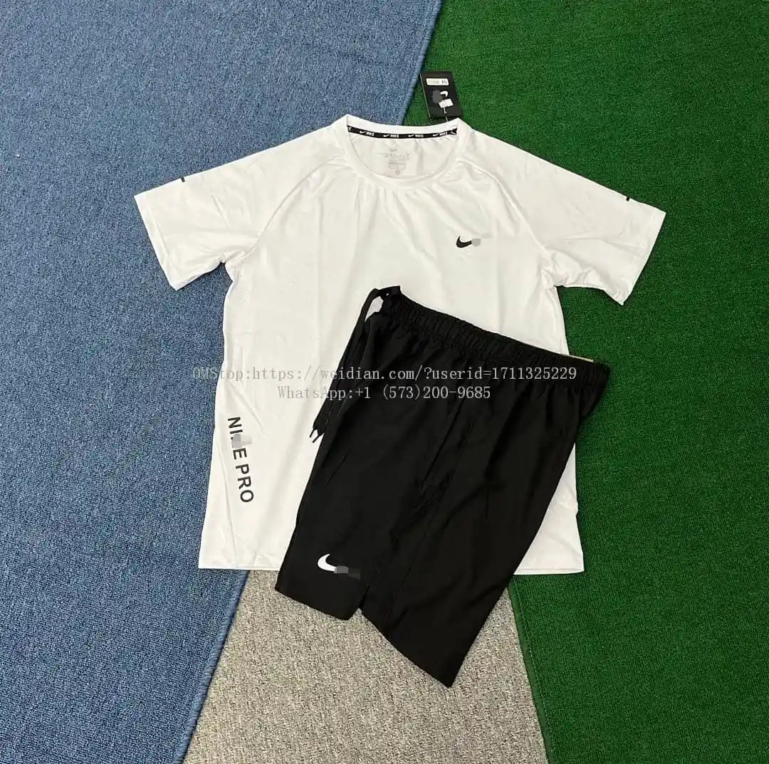 Nike Lightweight Quick-Dry Sports Training Running Set photo 2