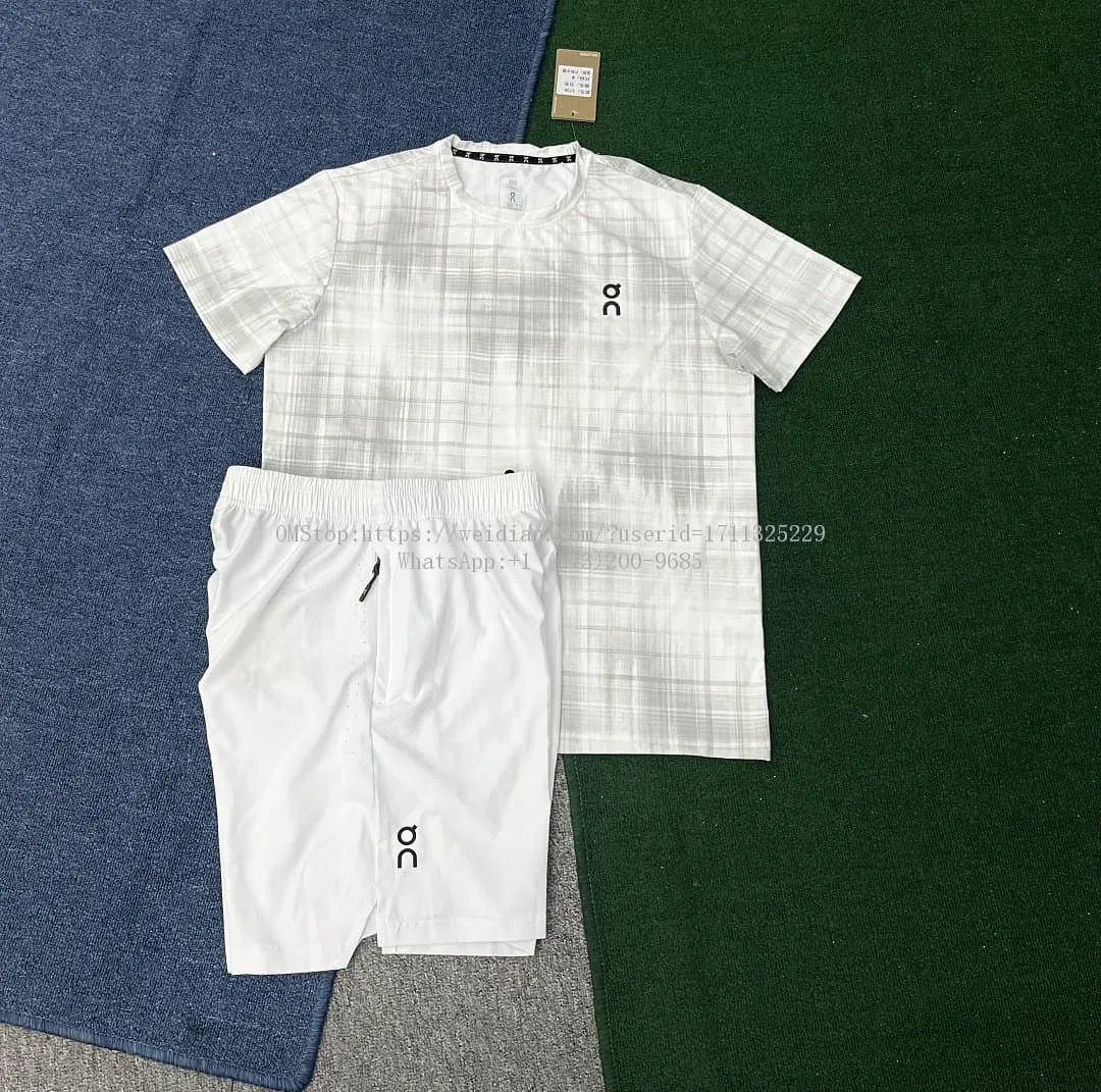 Quick-Dry Sports T-Shirt and Shorts Set photo 6