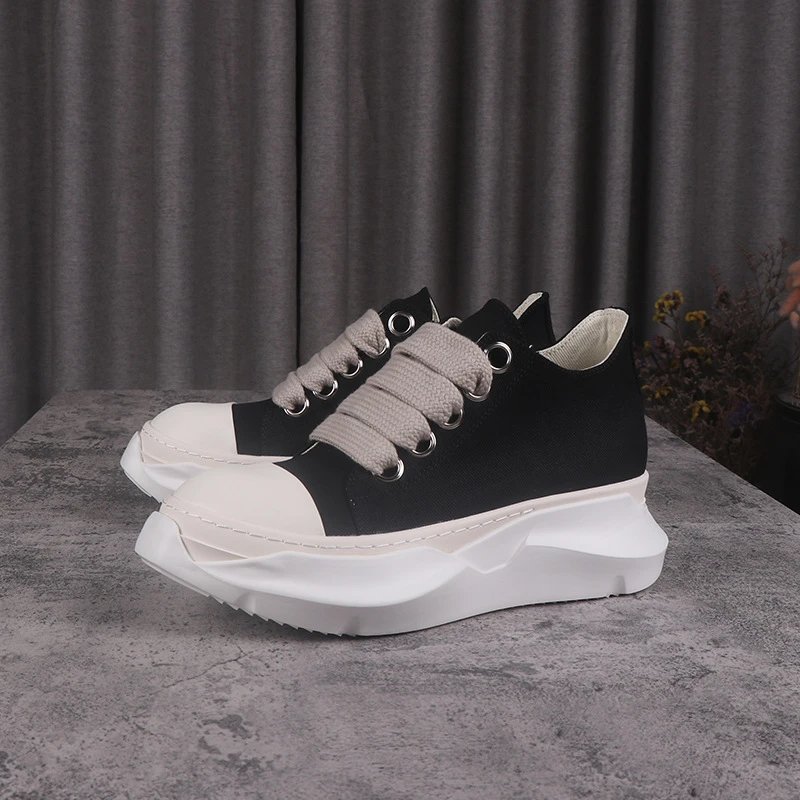 Low-top thick sole black (canvas)