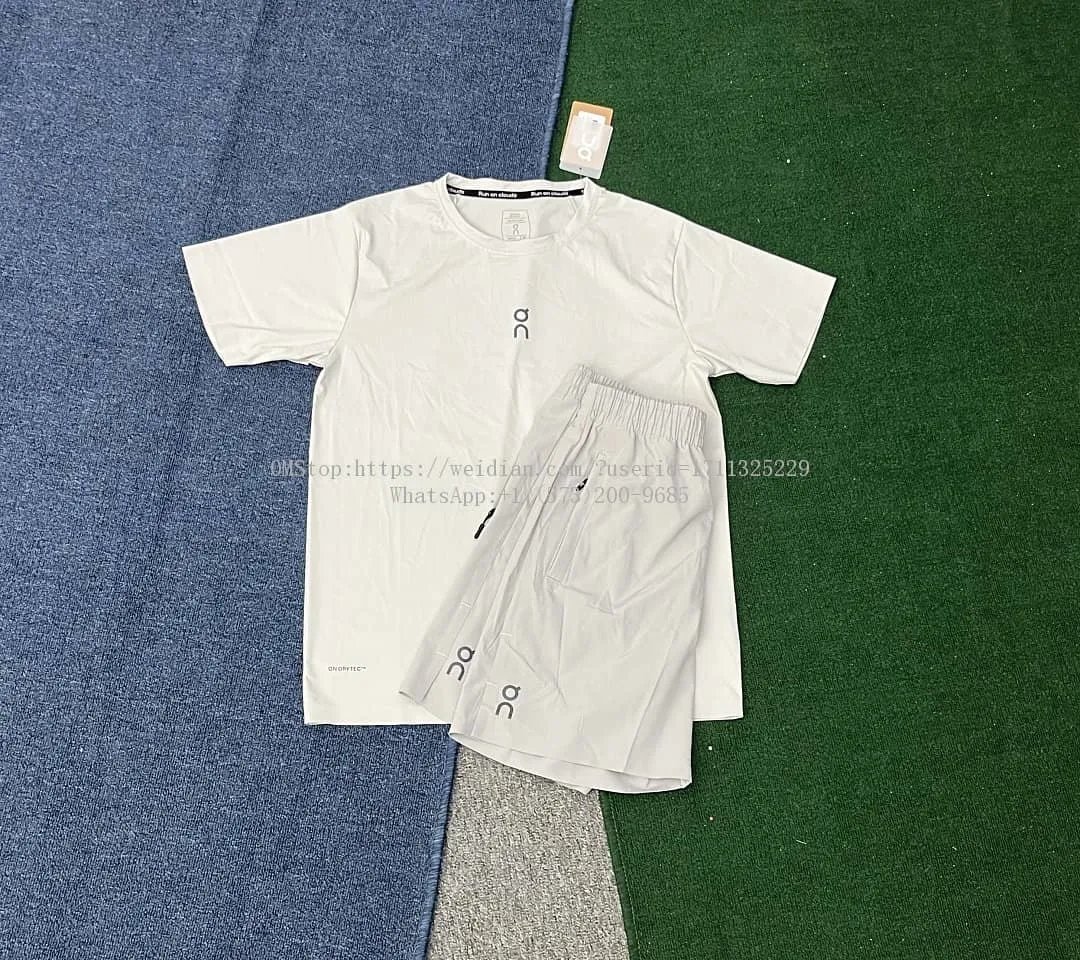 Quick-Dry Sports T-Shirt and Shorts Set photo 6