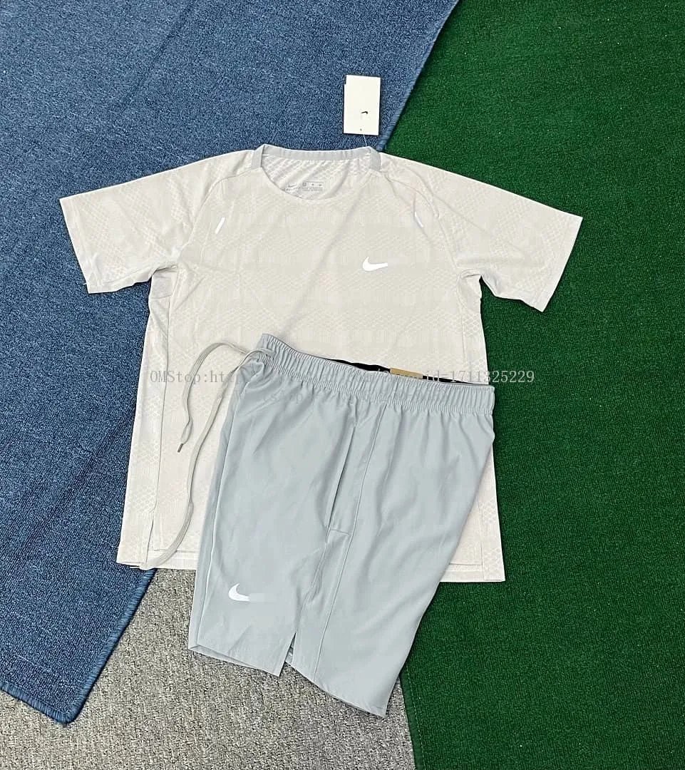 Nike Reflective Running Set Quick-Dry Sports Gym Outfit photo 6