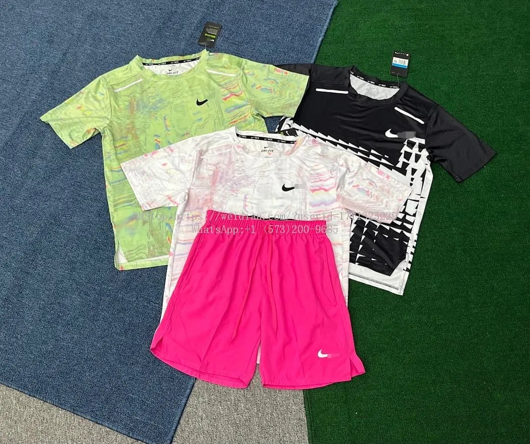 Nike Lightweight Quick-Dry Sports Training Running Set