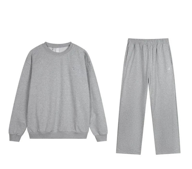 Grey round neck straight tube set