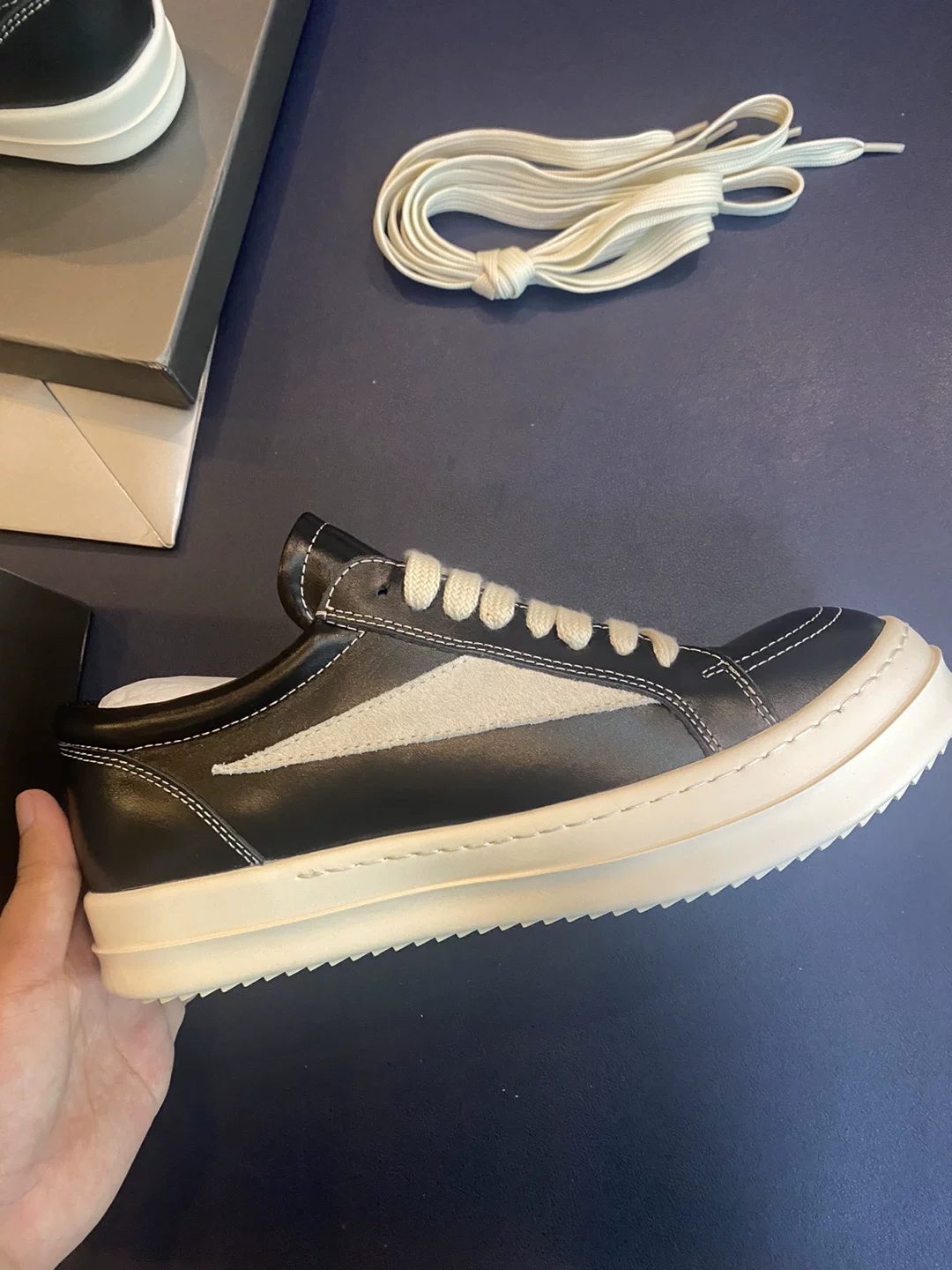 HQ*RO* Grain Leather, Canvas, and Suede Low-Top Shoes with Thick Sole, Fully Packaged