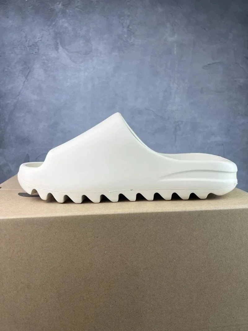 Bone White/FZ5897