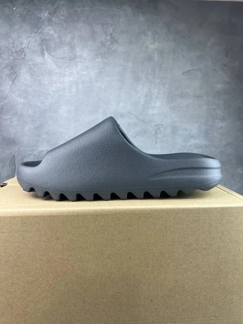 Cool Gray/ID4132