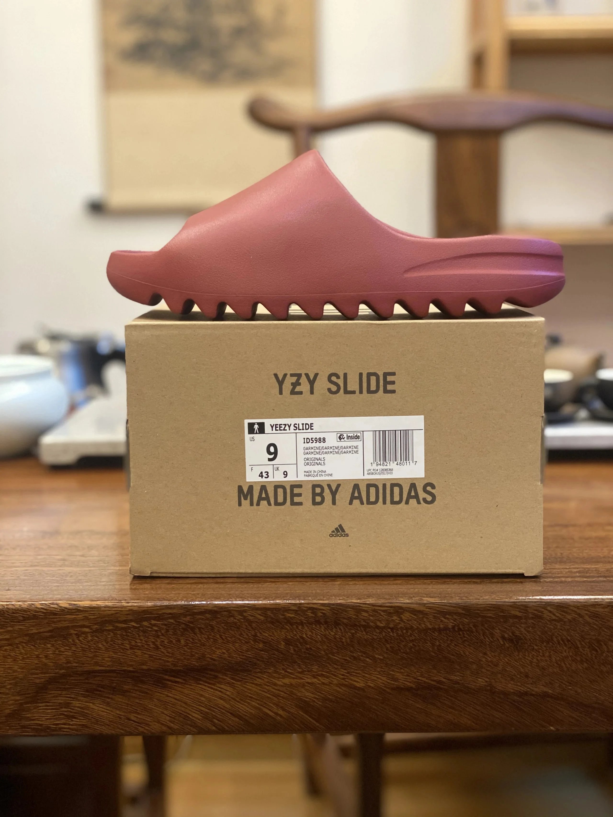 Red/ID5988
