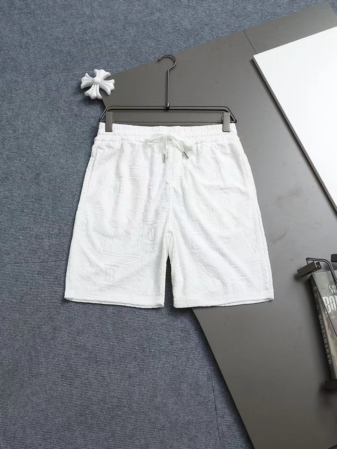 Shorts photo 4