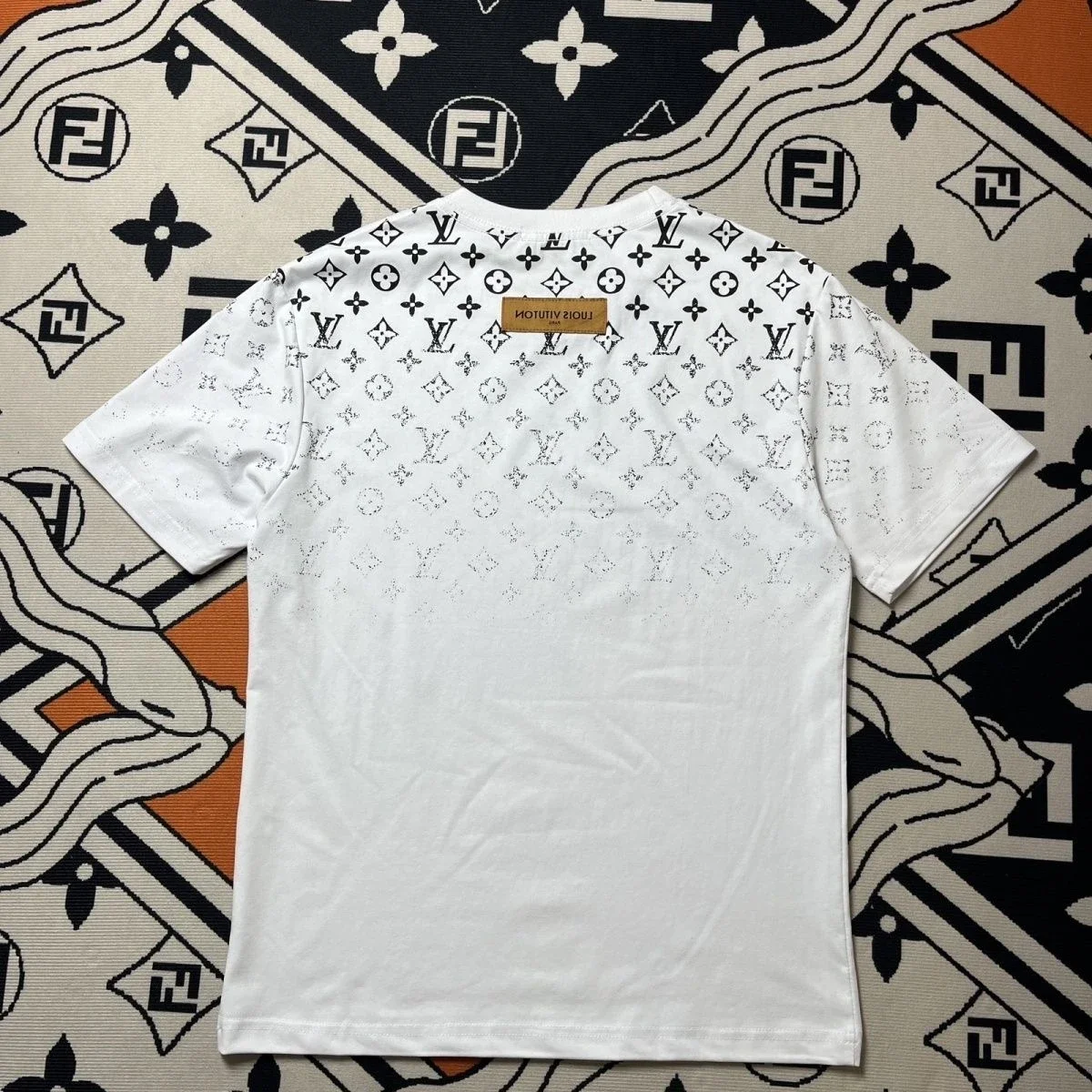 LV short sleeved shi