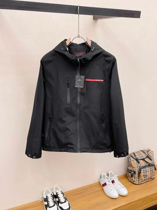 Prada Jackets Hooded Zip-Up Jacket with Triangle Logo Plaque product detail image 11