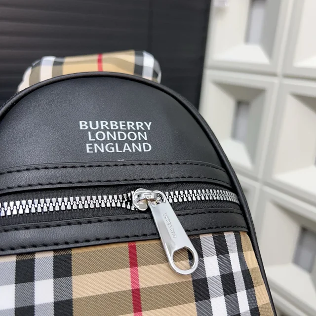 Burberry Handbags Check Top-Handle Handbag product detail image 10