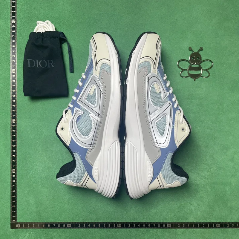 No.4 Blue-Grey 560