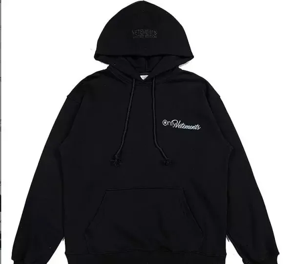 Vetements撕纸效果Logo Black Hoodie - 13
