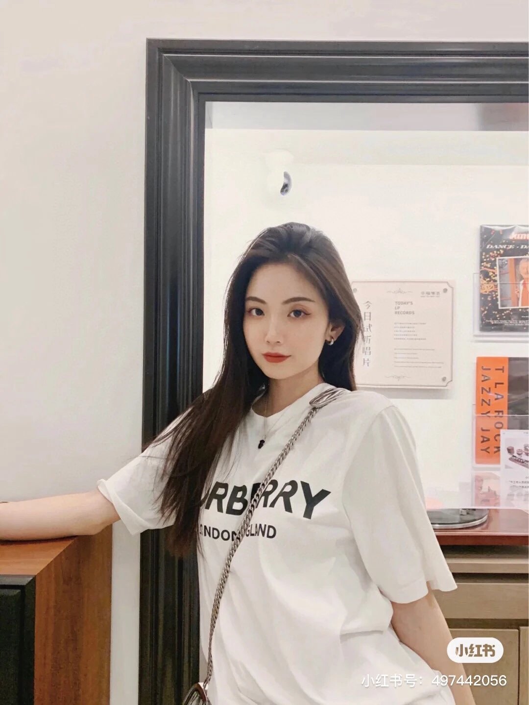 Burberry White Logo Cotton Crew Neck T-Shirt Unisex
