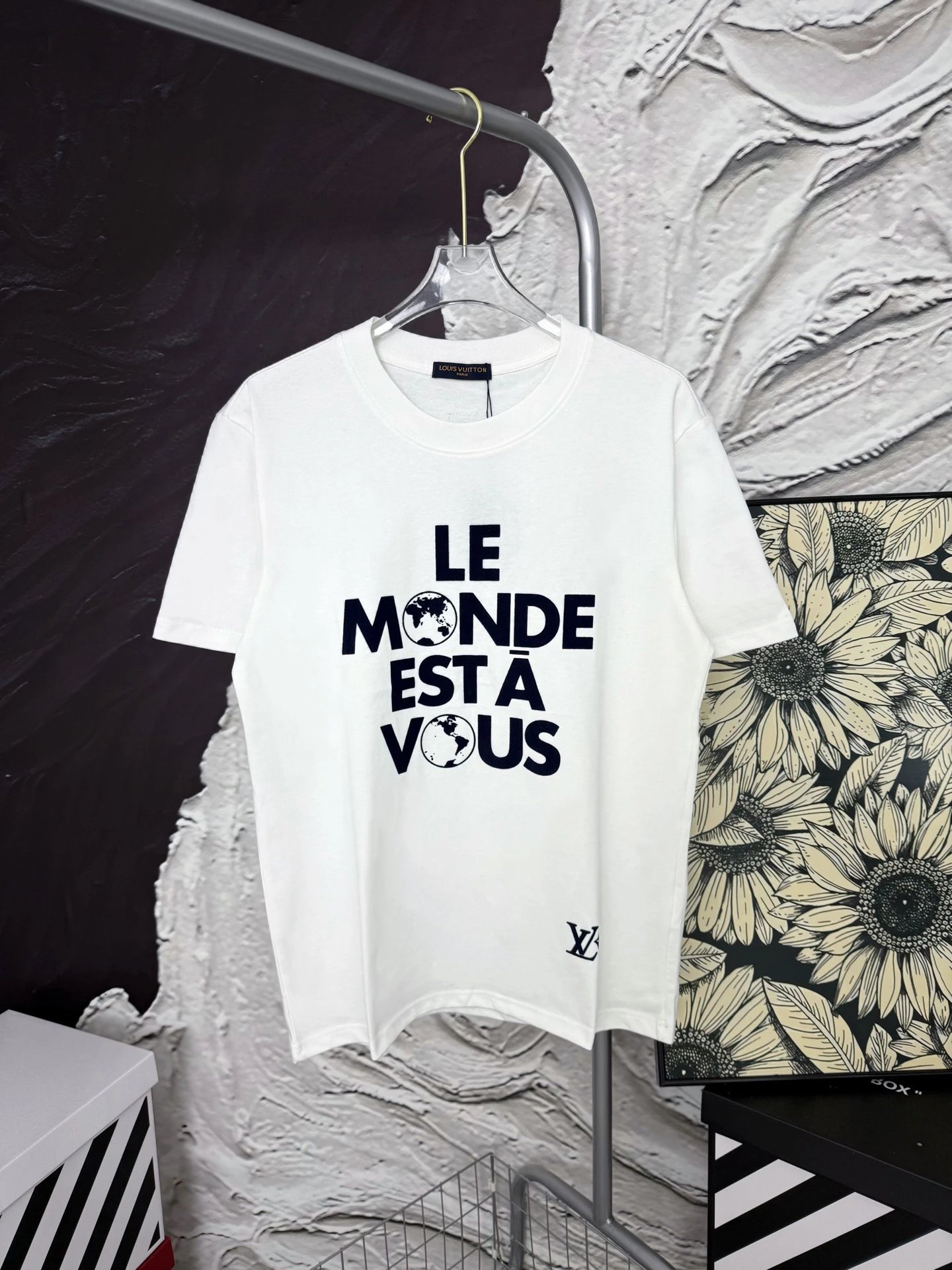 Louis Vuitton Le Monde White Globe Print Cotton T-Shirt