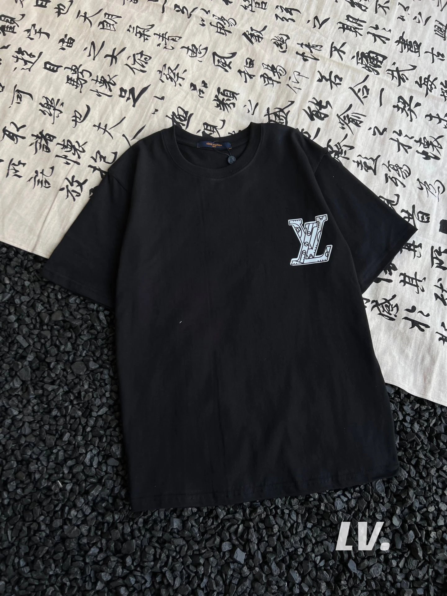 Louis Vuitton Black Cotton LV Logo Crew Neck T-Shirt
