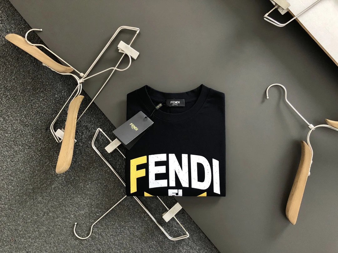 Fendi Black Logo Cotton Crew Neck T-Shirt
