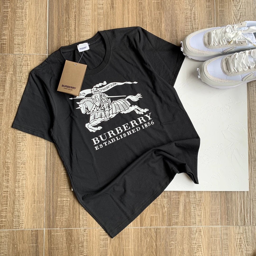 Burberry Black Equestrian Knight Logo Cotton T-Shirt