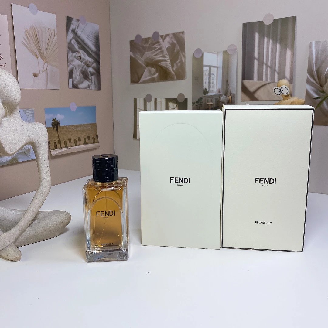 Fendi Sempre Mio Gold Woody Floral Unisex Perfume