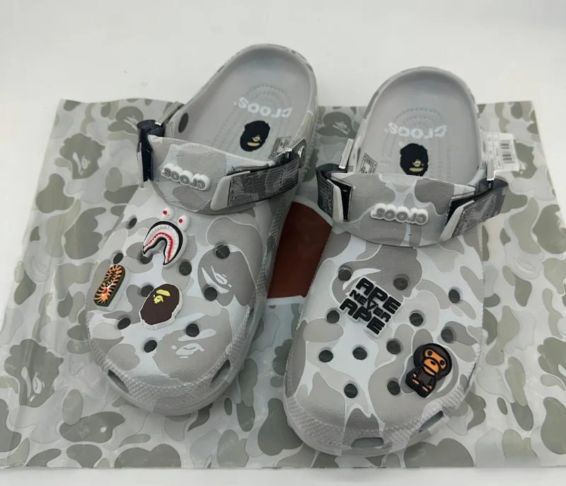 Crocs-5 (camouflage gray)