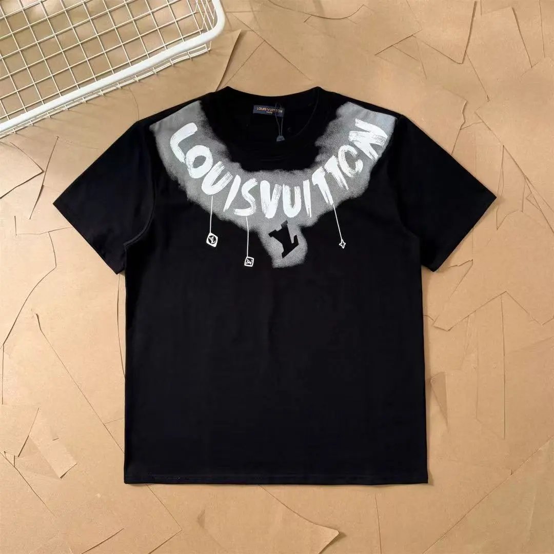 Louis Vuitton T-Shirts Graphic Short-Sleeve — 33