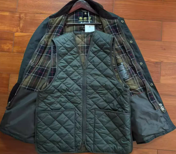 *Coat (pre-sale, approximately 15 days delivery)