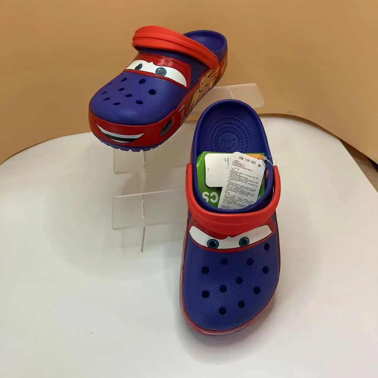 Crocs Fun Lab Lightning McQueen Clog Black / Red Kids Sandals - 6