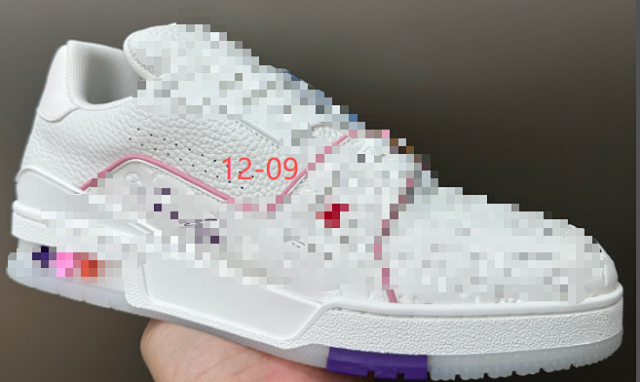Louis Vuitton trainers: seller detail photo 9