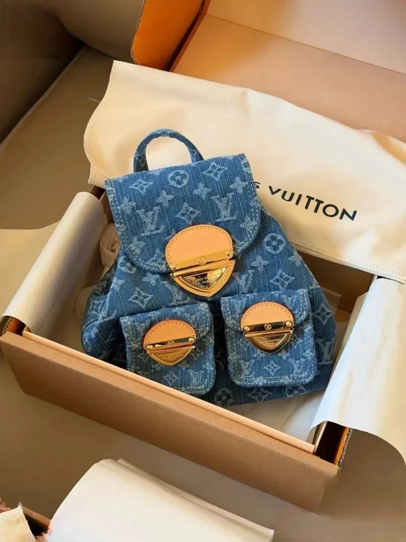 MCM Backpacks Visetos logo-print studded backpack — Denim Blue 20*20cm