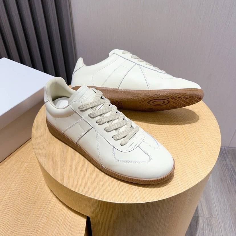 Rice white leather surface