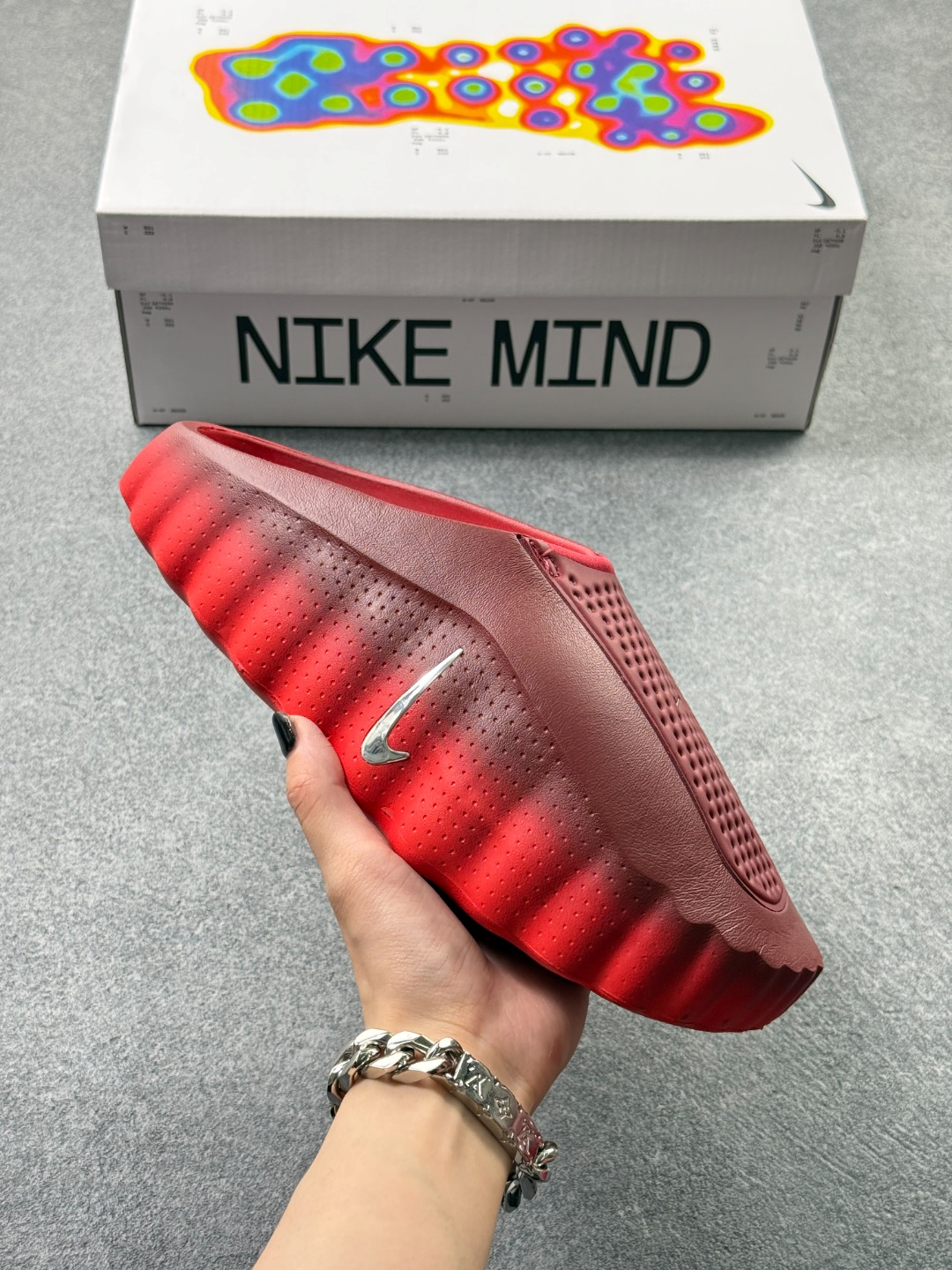 Black-to-red gradient SKU image