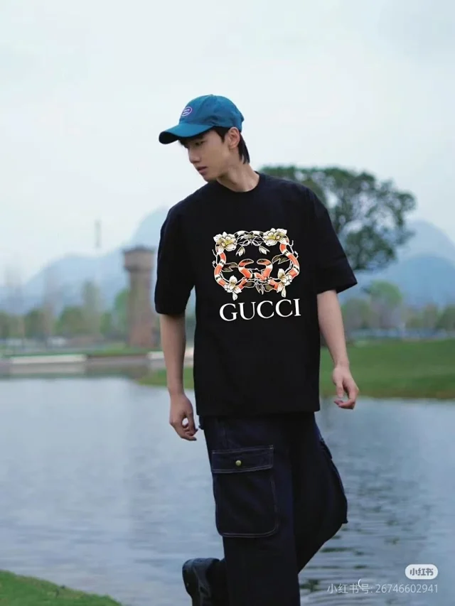 Louis Vuitton T-Shirts Graphic Short-Sleeve product detail image 12