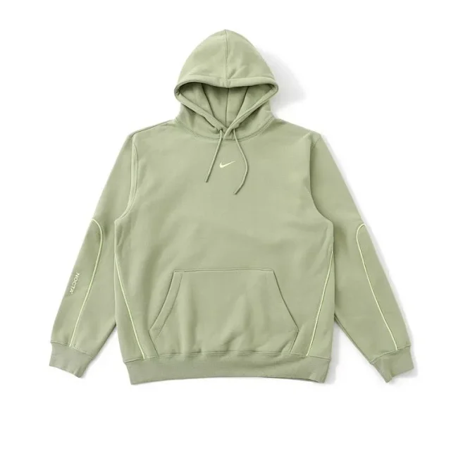 Nike Hoodies & Sweatshirts Pullover Hoodie with Kangaroo Pocket and Contrast Piping product detail image 21