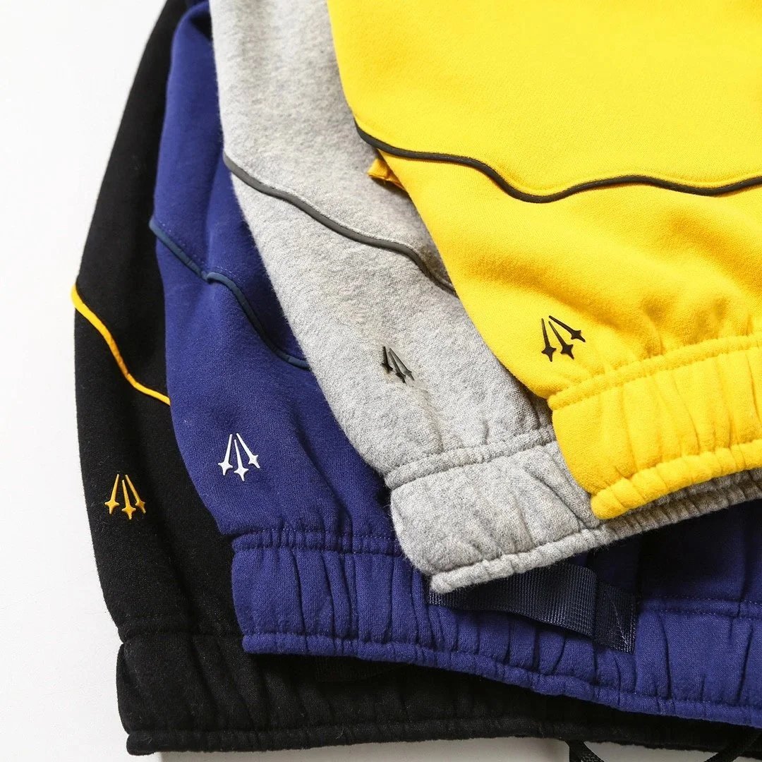 Nike Hoodies & Sweatshirts Pullover Hoodie with Kangaroo Pocket and Contrast Piping image 12