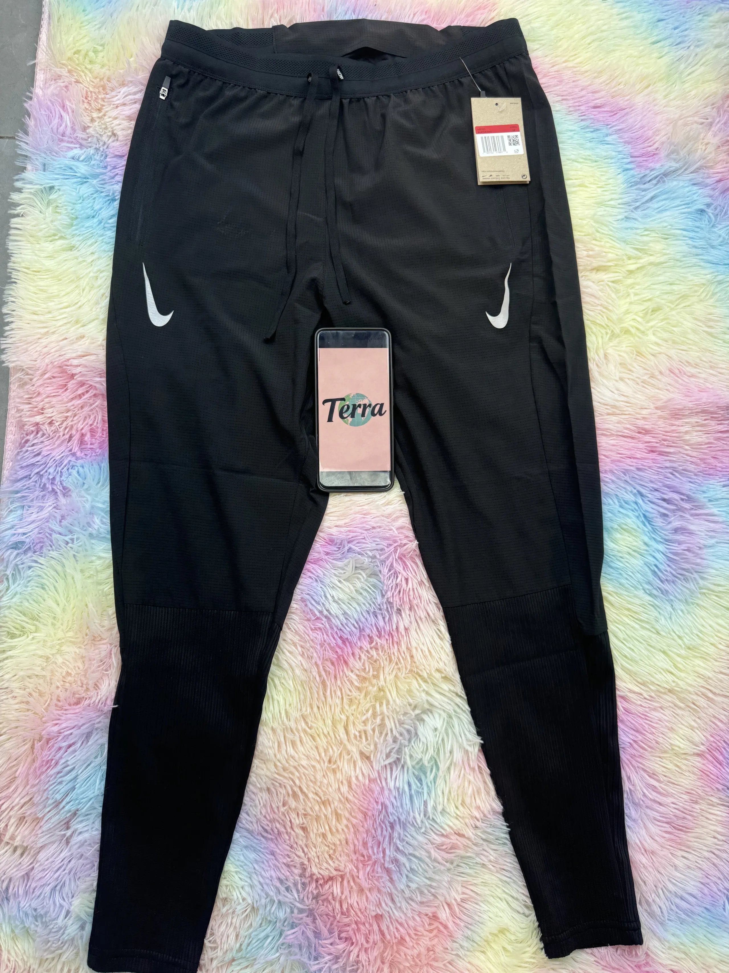 Nike Trousers AeroSwift tapered running with zip pockets image 4