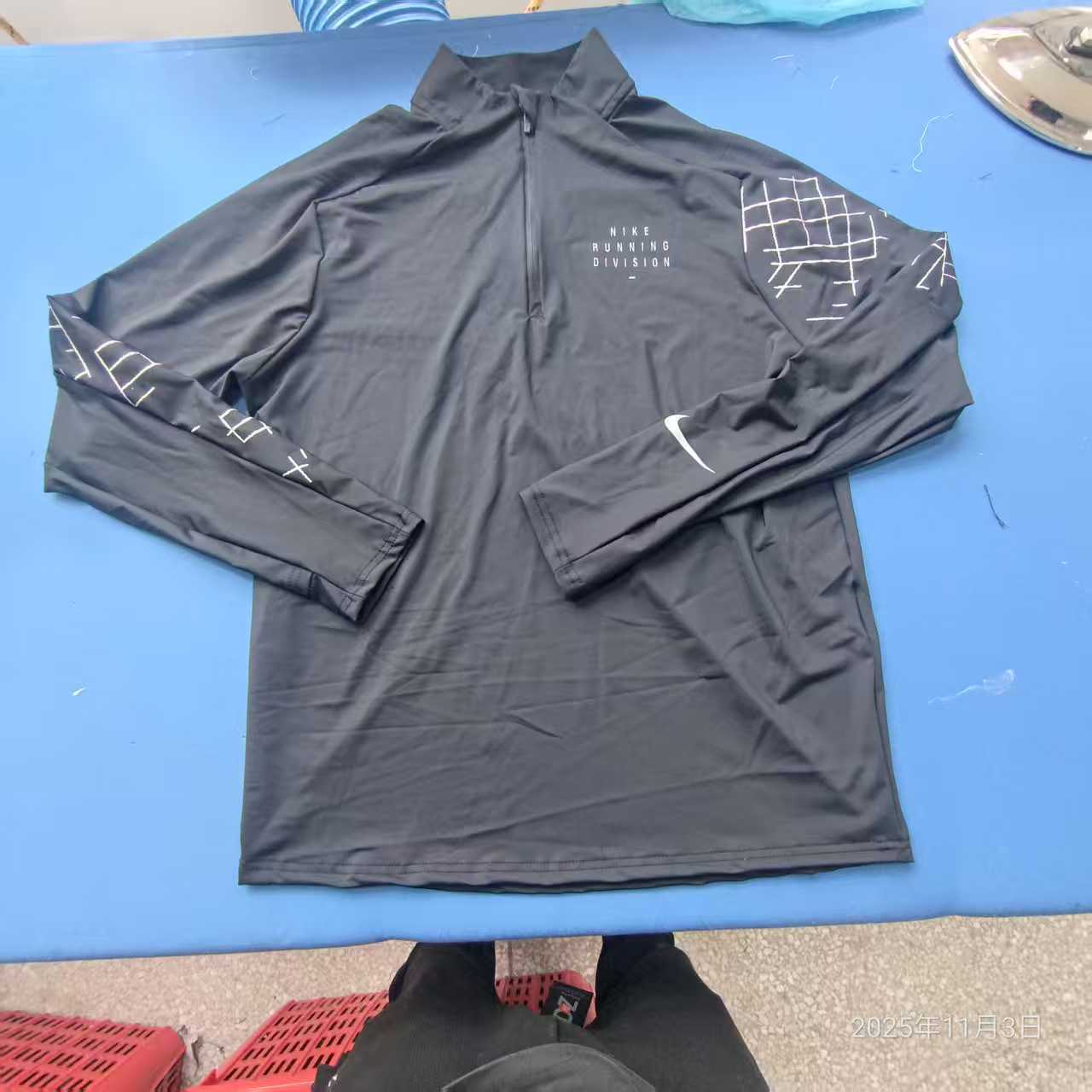 7 Pure Black