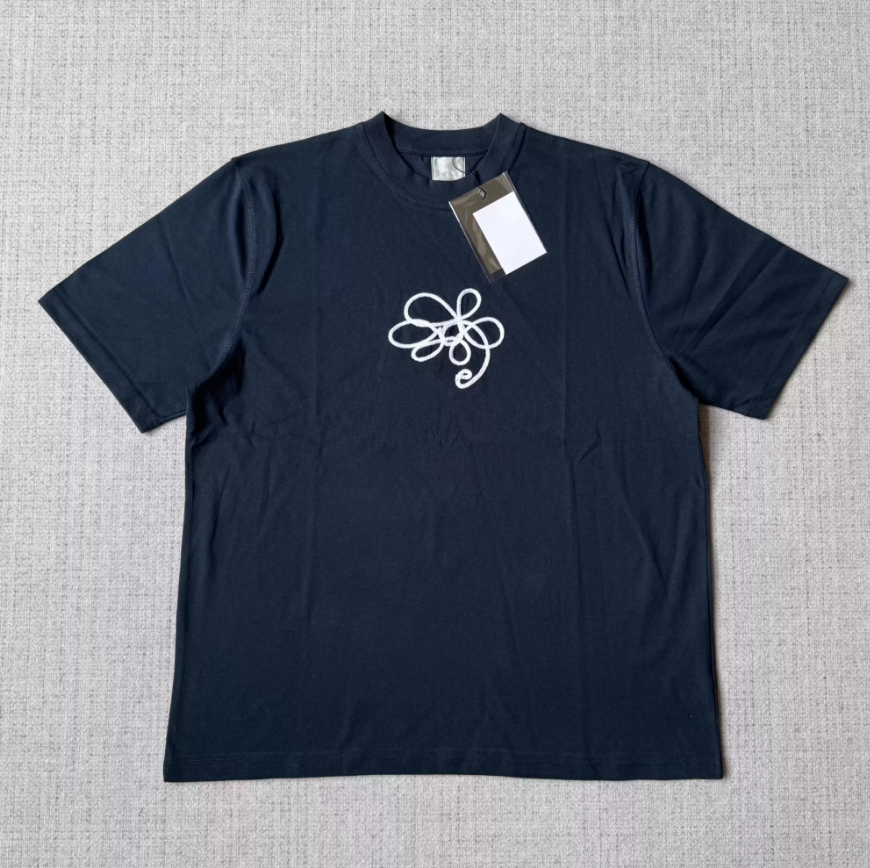 Art navy blue short sleeved shirt