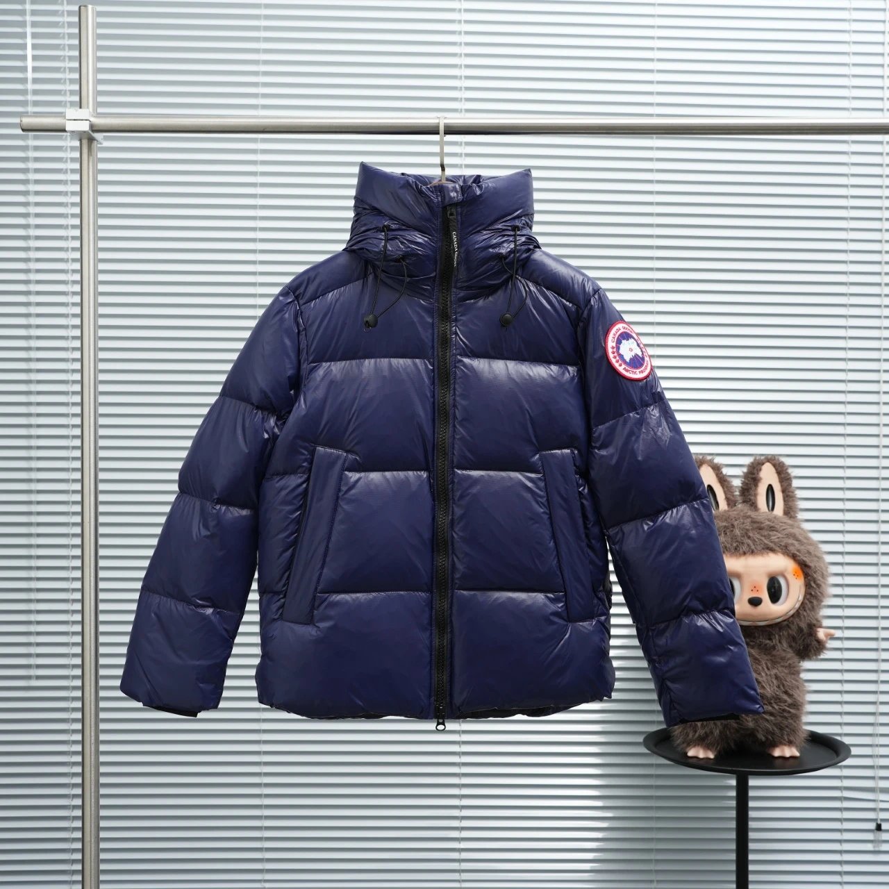dark blue