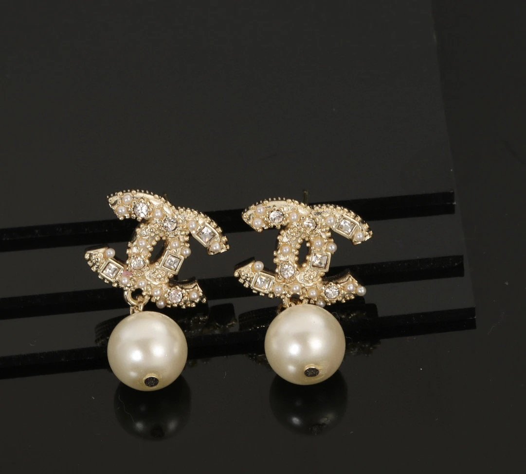 CHANEL Earrings