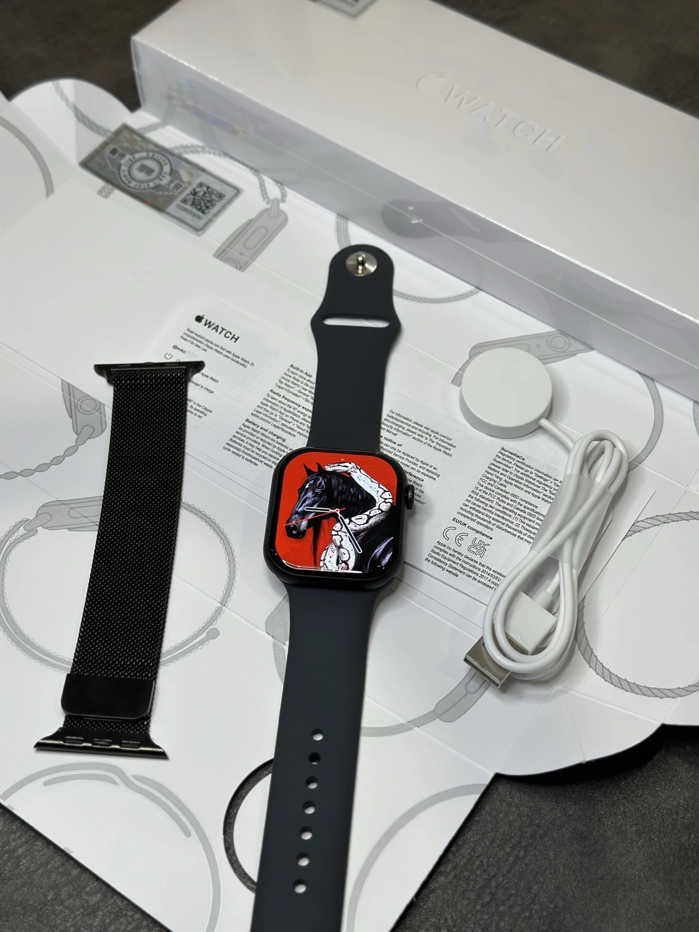 14-AppleWatch10 Brushed Black